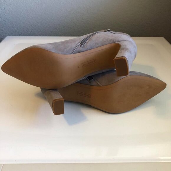 NWT STEVE MADDEN Jenn Taupe Suede High Heel Ankle Boot SZ 11 MSRP $200 - Picture 6 of 8